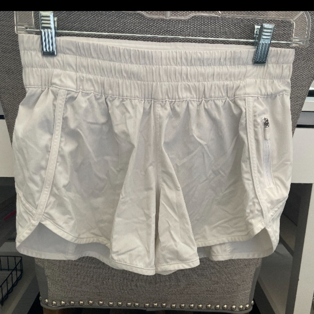 Lulu lemon TRACKER SHORT “4”